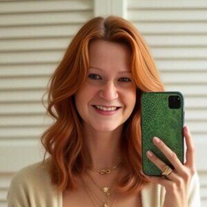 Meet your Posher, Julia